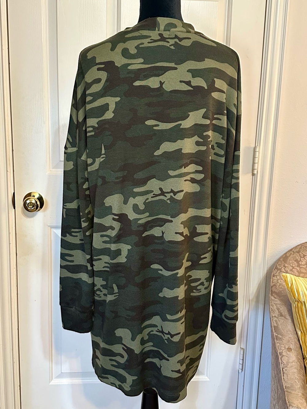 Sanctuary Camo Open Front Cardigan Medium Olive Green Military Utility Sweater - Picture 4 of 9